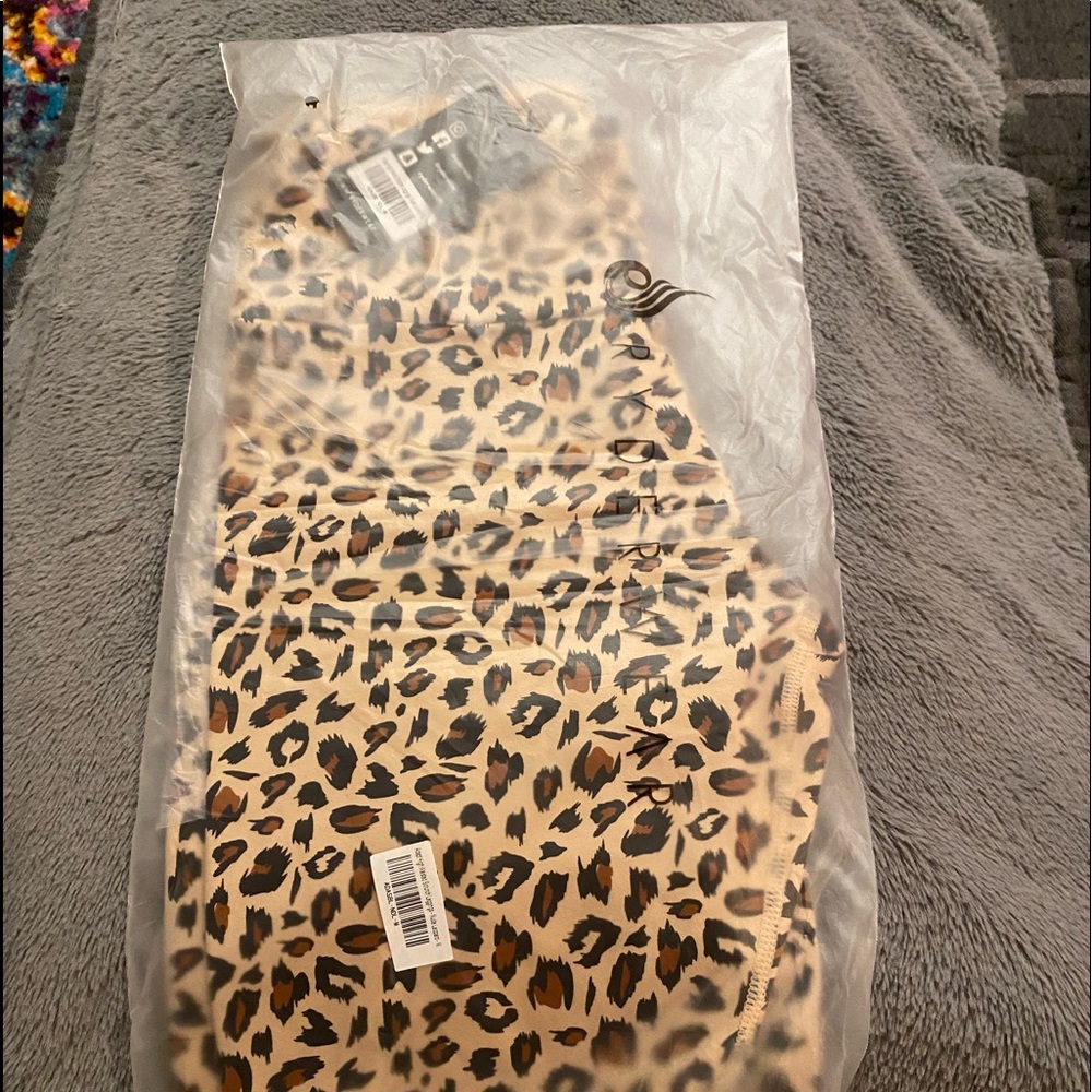 Ryderwear booty scrunch leggings NEW cheetah print